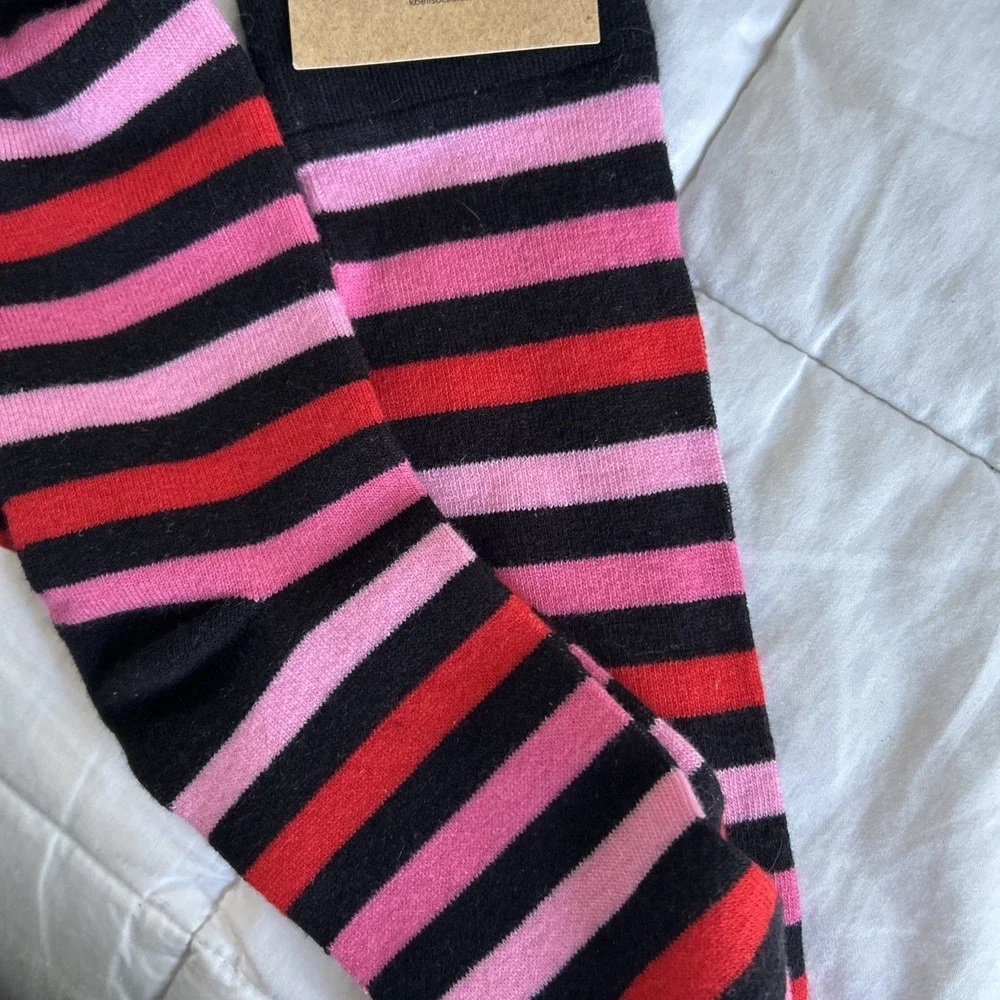 Striped Crew Socks Black Pink Red Hearts Gift Cute Valentine Goth Emo 9–11‎